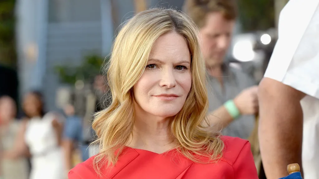  jennifer jason leigh plastic surgery