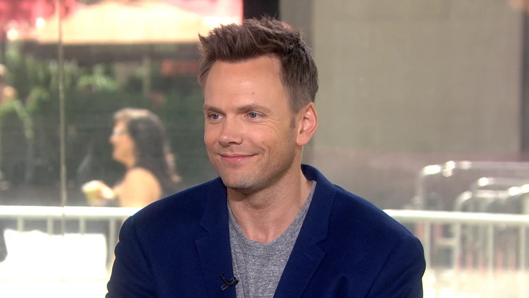 Joel McHale’s plastic surgery
