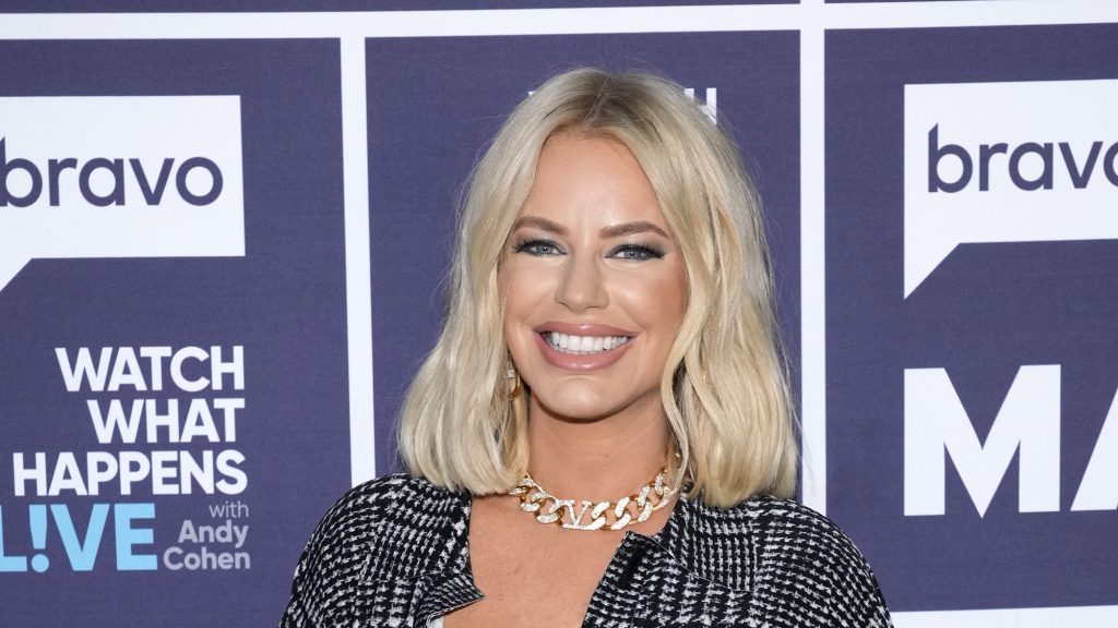 Plastic Surgery - Caroline Stanbury