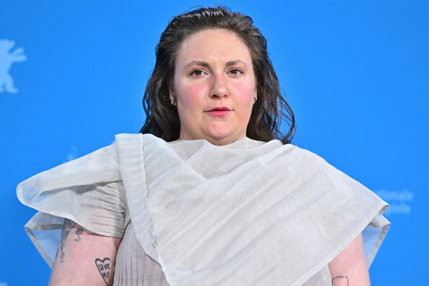 Lena Dunham Prioritizes Mental Health Over Leading Role Due to Body Shaming!